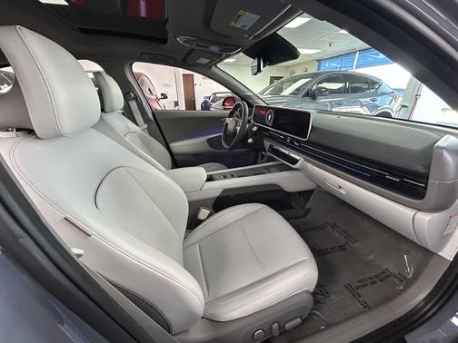 2025 Hyundai IONIQ 6 Limited