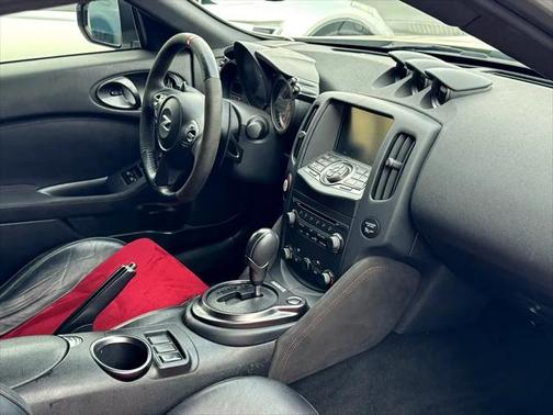 2017 Nissan 370Z NISMO