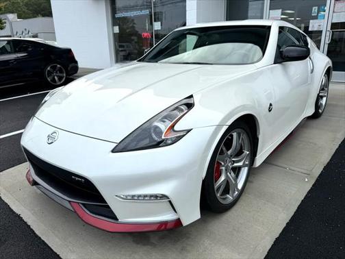 2017 Nissan 370Z NISMO