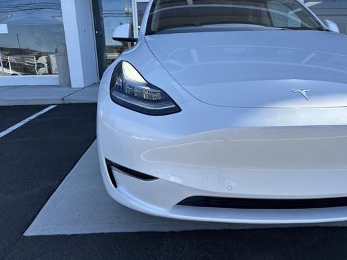 Solid Black 2022 Tesla Model Y Long Range Dual Motor All-Wheel Drive