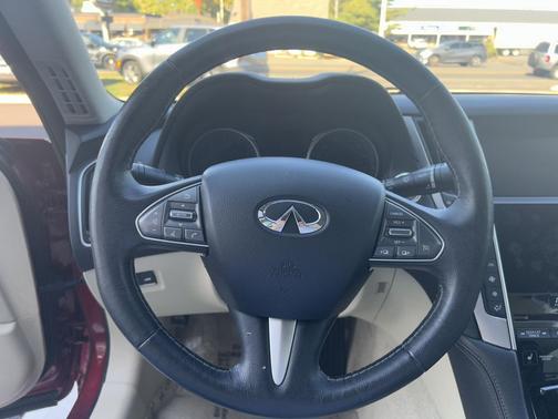 2016 INFINITI Q50 2.0T Premium
