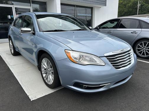 2012 Chrysler 200 Limited