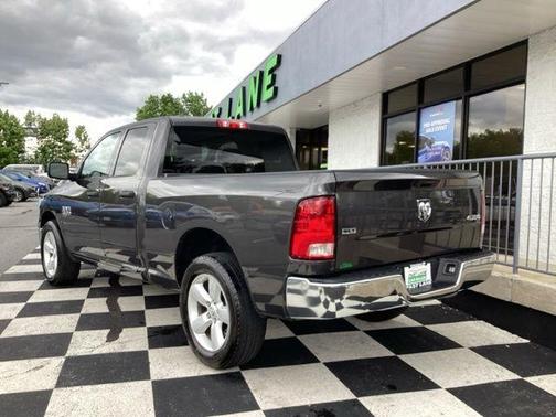 Granite Crystal Clearcoat Metallic 2024 RAM 1500 Classic SLT