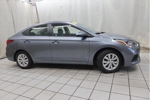 2020 Hyundai Accent SE