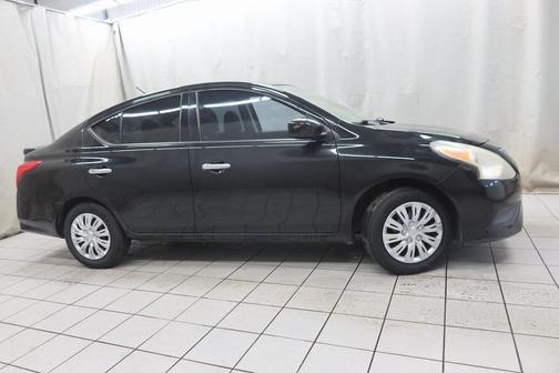 2015 Nissan Versa 1.6 SV