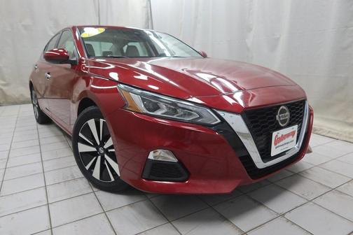2022 Nissan Altima 2.5 SV