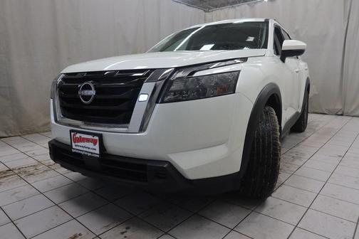 2023 Nissan Pathfinder SV 4WD