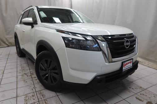 2023 Nissan Pathfinder SV 4WD