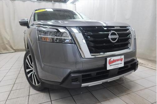 2023 Nissan Pathfinder Platinum 4WD