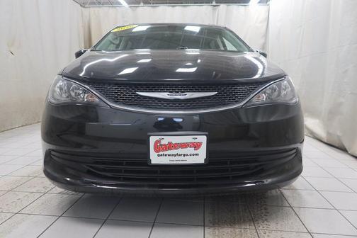 2020 Chrysler Voyager LXI