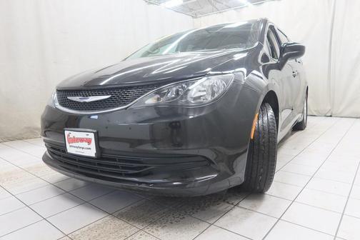 2020 Chrysler Voyager LXI