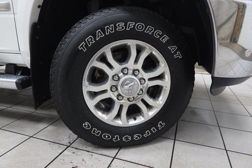 2018 RAM 2500 Laramie Crew Cab 4x4 6'4' Box