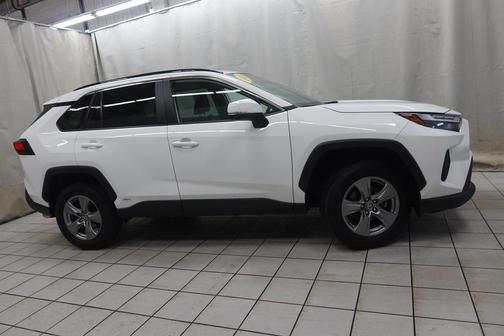 2023 Toyota RAV4 Hybrid XLE