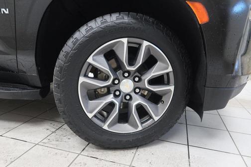 2023 Chevrolet Suburban LS