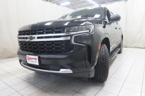 2023 Chevrolet Suburban LS