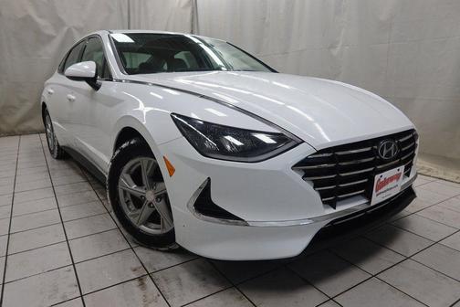 2022 Hyundai SONATA SE