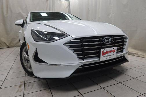 2022 Hyundai SONATA SE