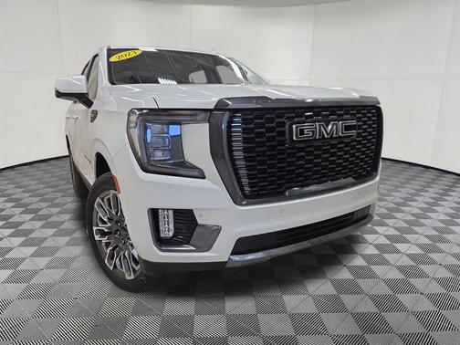 White Frost Tricoat 2023 GMC Yukon Denali Ultimate