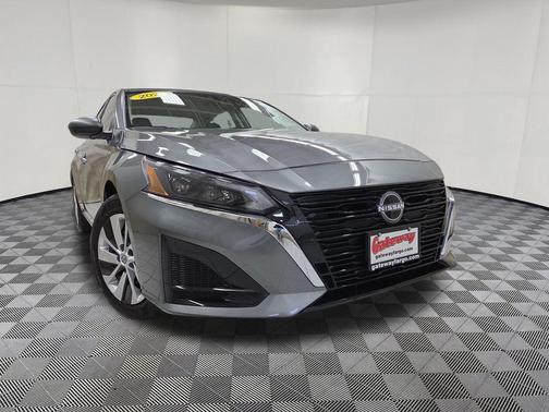 Gun Metallic 2025 Nissan Altima S FWD