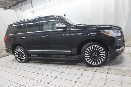 2019 Lincoln Navigator Black Label