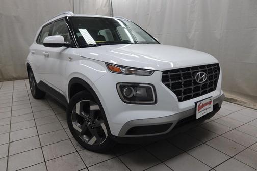 2022 Hyundai VENUE SEL