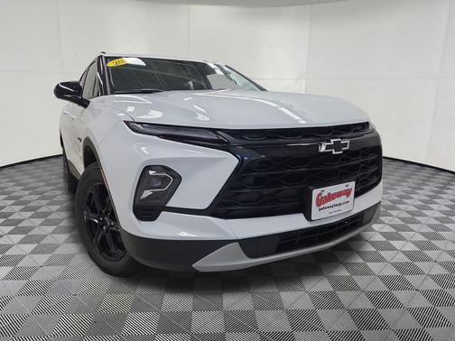 Summit White 2024 Chevrolet Blazer 2LT