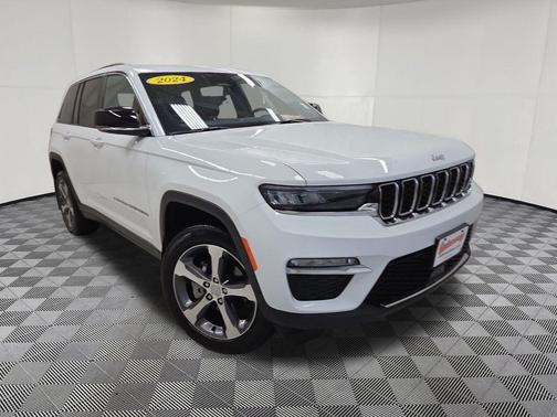 Bright White Clearcoat 2024 Jeep Grand Cherokee Limited