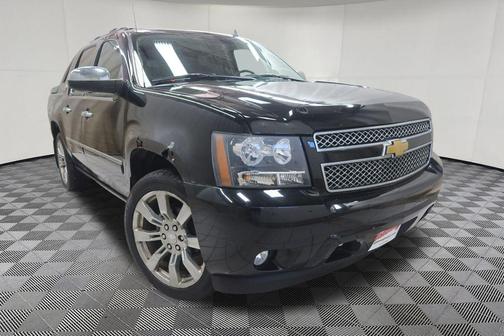 Black 2013 Chevrolet Avalanche LTZ