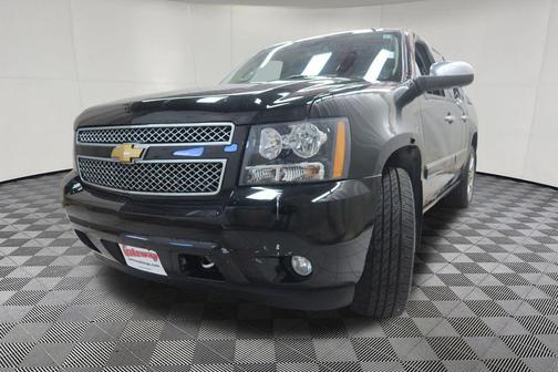 Black 2013 Chevrolet Avalanche LTZ