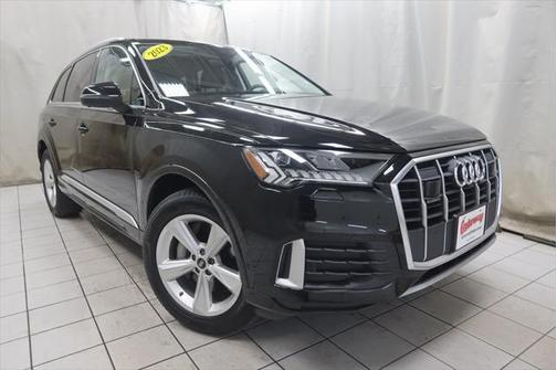 2023 Audi Q7 45 Premium Plus