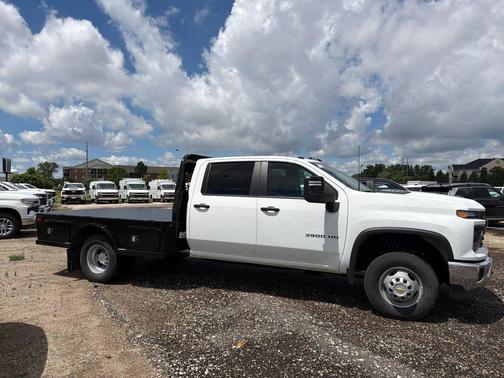 Summit White 2025 Chevrolet Silverado 3500 WT