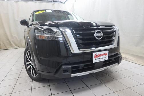 2024 Nissan Pathfinder Platinum 4WD
