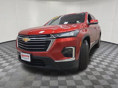 Radiant Red Tintcoat 2023 Chevrolet Traverse LT Cloth