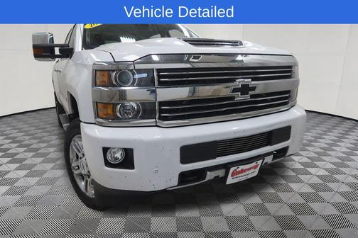 Summit White 2017 Chevrolet Silverado 2500 High Country