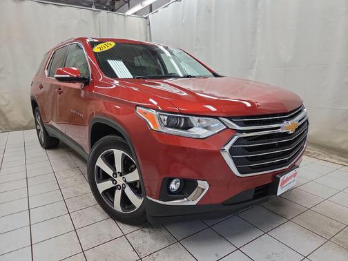 Cajun Red Tintcoat 2019 Chevrolet Traverse LT Leather