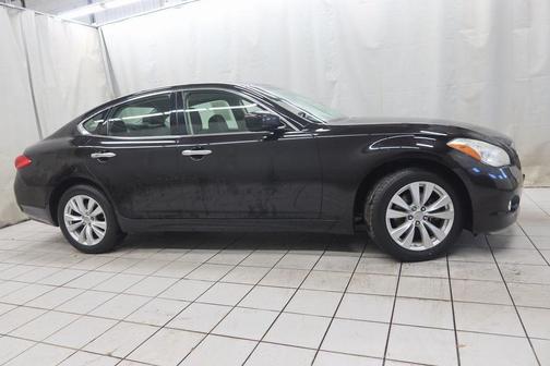 2011 INFINITI M37x Base