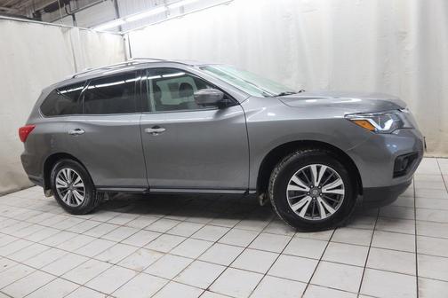 2020 Nissan Pathfinder SL 4WD