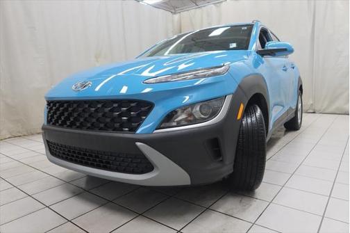 2022 Hyundai KONA SEL