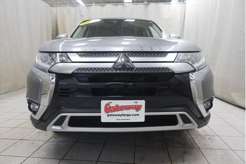 2020 Mitsubishi Outlander SE
