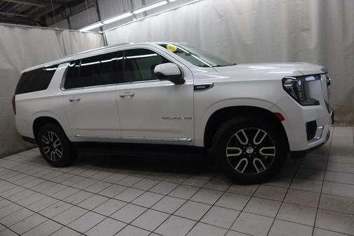 2022 GMC Yukon XL SLT