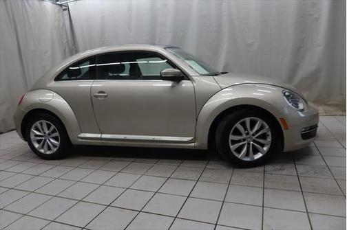 2013 Volkswagen Beetle 2.0L TDI