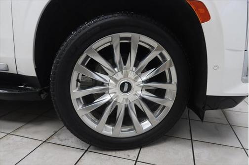 2022 Cadillac Escalade ESV Premium Luxury