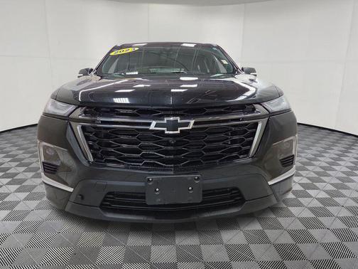 Mosaic Black Metallic 2023 Chevrolet Traverse Premier