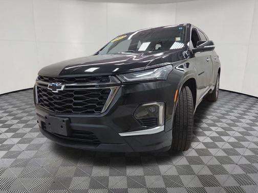 Mosaic Black Metallic 2023 Chevrolet Traverse Premier
