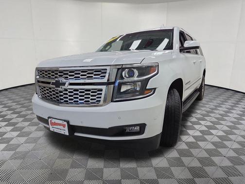 Summit White 2016 Chevrolet Suburban LT