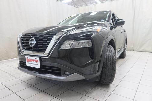 2022 Nissan Rogue SL