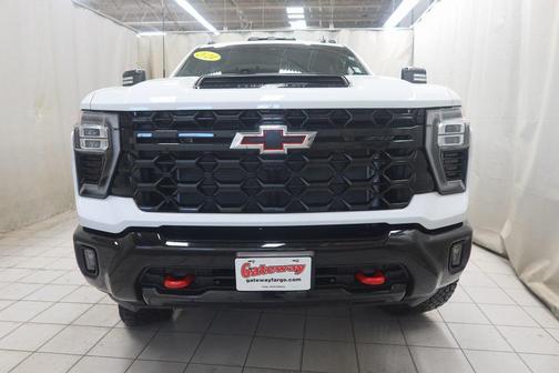 2024 Chevrolet Silverado 2500 4WD Crew Cab Standard Bed ZR2