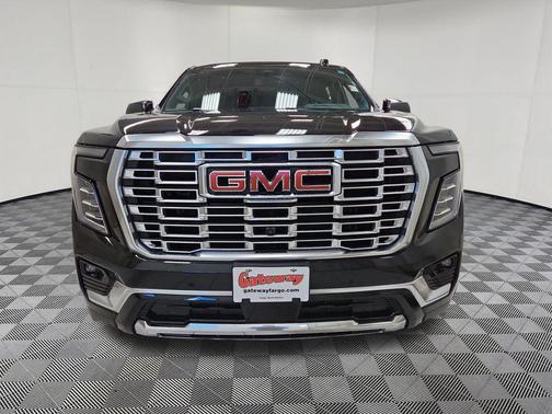 Onyx Black 2025 GMC Yukon XL Denali
