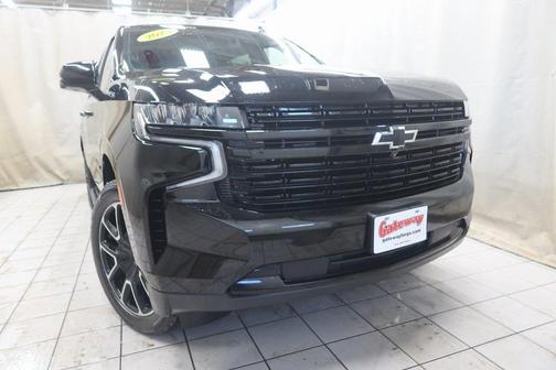 2023 Chevrolet Suburban RST