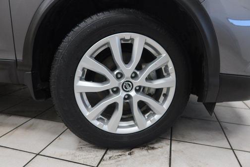 2022 Nissan Rogue Sport SV